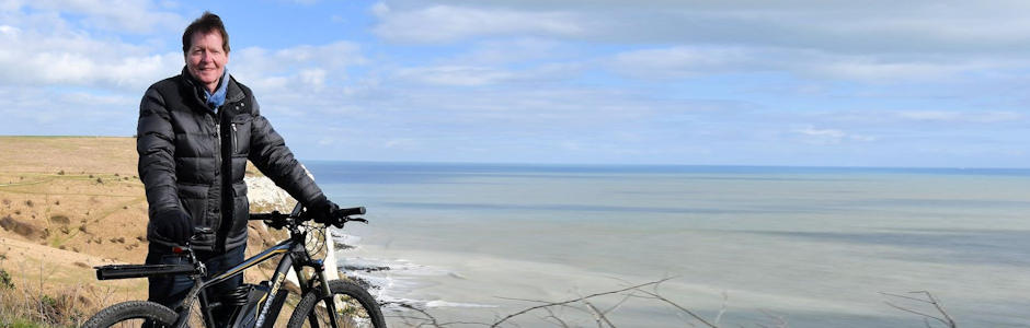 "Met de fiets in de hand gaat met door het ganse land."